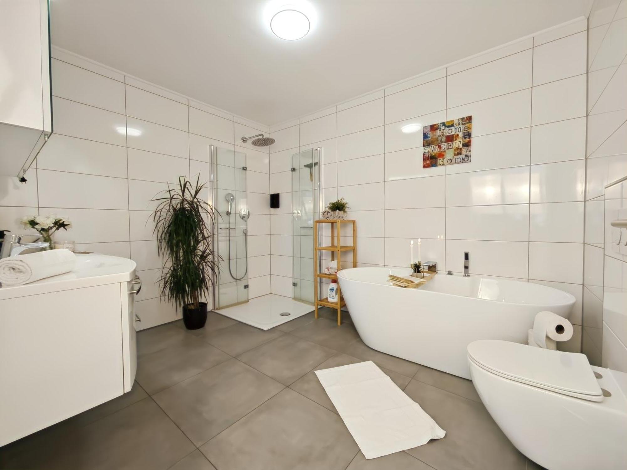 Kaiserin Sisi Fuer Bis Zu 6 - Arbeitsplatz, Badewanne, Parkplatz, Waschmaschine Dinkelsbühl Buitenkant foto